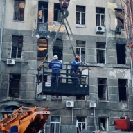 Масштабный пожар в Одессе: перекрытия в здании обрушились на несколько этажей Масштабный пожар в Одессе: перекрытия в здании обрушились на несколько этажей