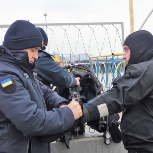 Мариупольцам напоминают правила безопасного купания на Крещение Мариупольцам напоминают правила безопасного купания на Крещение