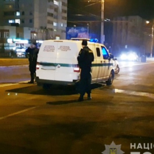 В Виннице мужчину сбила маршрутка, а потом переехало инкассаторское авто  В Виннице мужчину сбила маршрутка, а потом переехало инкассаторское авто