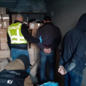 � ����� ���������� � ������� ������ � ����������� 100 ����� ��������