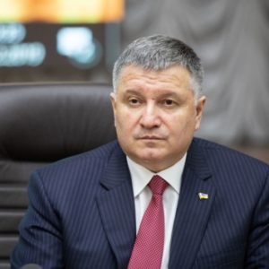 Аваков рассказал, как и где начальник полиции Киева мог заразиться коронавирусом Аваков рассказал, как и где начальник полиции Киева мог заразиться коронавирусом