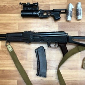 В Киеве поймали торговцев оружием из зоны ООС В Киеве поймали торговцев оружием из зоны ООС