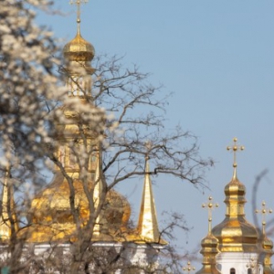 В Киеве зафиксировали новые заражения коронавирусом в Лавре и Ионинском монастыре В Киеве зафиксировали новые заражения коронавирусом в Лавре и Ионинском монастыре