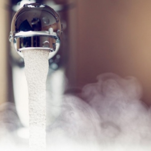 На Оболони на две недели отключат горячую воду (список улиц) На Оболони на две недели отключат горячую воду (список улиц)