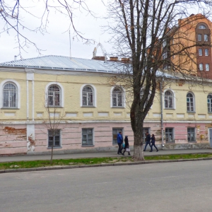 Полтава планує продати з аукціону 7 комунальних приміщень, вартістю щонайменше 4,6 млн грн Полтава планує продати з аукціону 7 комунальних приміщень, вартістю щонайменше 4,6 млн грн