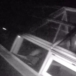 У Полтаві патрульні зняли з даху безробітного, який хотів накласти на себе руки У Полтаві патрульні зняли з даху безробітного, який хотів накласти на себе руки