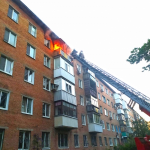 На Браїлках під час пожежі в квартирі загинула жінка На Браїлках під час пожежі в квартирі загинула жінка