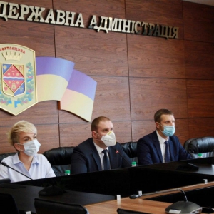 На Полтавщині рекомендували обмежити час роботи кафе, ресторанів та розважальних закладів до 22:00 На Полтавщині рекомендували обмежити час роботи кафе, ресторанів та розважальних закладів до 22:00