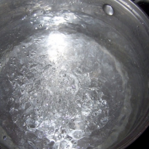 У Кременчуці окропом обпікся однорічний хлопчик У Кременчуці окропом обпікся однорічний хлопчик