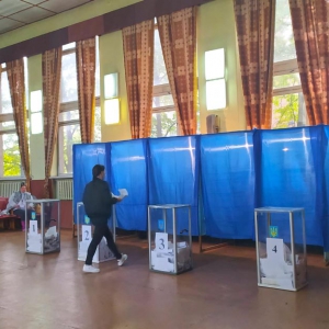 Вибори у Полтавській області: явка на 13:00 склала 16,62% Вибори у Полтавській області: явка на 13:00 склала 16,62%