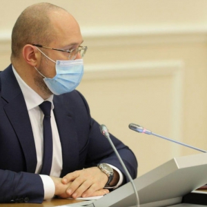 Кабмін продовжив карантин та погодив посилення обмежень з 8 по 24 січня Кабмін продовжив карантин та погодив посилення обмежень з 8 по 24 січня