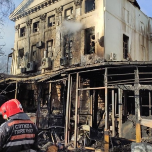 Поліція встановила особу загиблого під час пожежі в колишньому кінотеатрі Котляревського Поліція встановила особу загиблого під час пожежі в колишньому кінотеатрі Котляревського