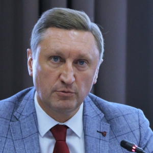 Ректор Онищенко поновив розслідування щодо «антимайданівських записів» та шукає їх авторів Ректор Онищенко поновив розслідування щодо «антимайданівських записів» та шукає їх авторів