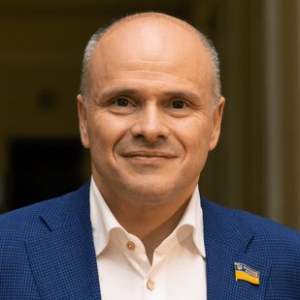 Маска не допоможе – Радуцький розповів про нову епідемію в Україні Маска не допоможе – Радуцький розповів про нову епідемію в Україні