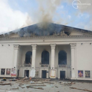 Атака на бомбосховище у Драматичному театрі Маріуполя: свідчення очевидця Атака на бомбосховище у Драматичному театрі Маріуполя: свідчення очевидця