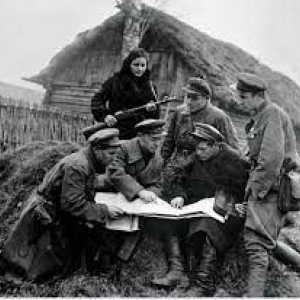 Розвідка: росіяни готуються до партизанської війни на своїй території Розвідка: росіяни готуються до партизанської війни на своїй території