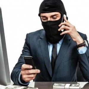 Кіберполіція викрила низку шахрайських call-центрів, які виманювали гроші в іноземців Кіберполіція викрила низку шахрайських call-центрів, які виманювали гроші в іноземців
