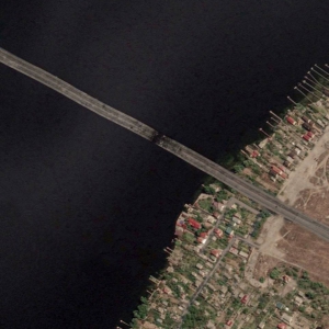 ЗСУ завдали ще одного удару по Антонівському залізничному мосту в Херсоні