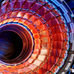 ЦЕРН може зупинити великий адронний колайдер через енергетичну кризу ЦЕРН може зупинити великий адронний колайдер через енергетичну кризу