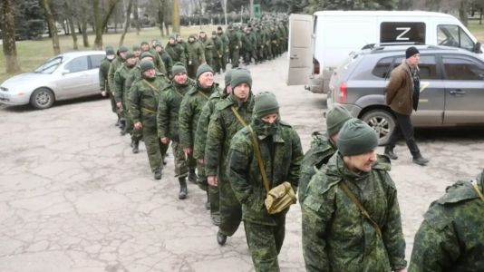 Росія планує набрати до армії ще 400 тисяч контрактників