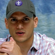 Актер Вентворт Миллер признался, что он гей Актер Вентворт Миллер признался, что он гей