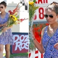 Мила Кунис показала кольцо на безымянном пальце Мила Кунис показала кольцо на безымянном пальце