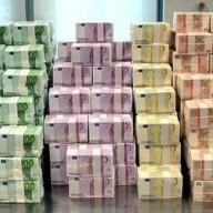 В Испании покупатель забыл на кассе почти 5 миллионов евро В Испании покупатель забыл на кассе почти 5 миллионов евро