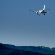 Виталий Кличко не смог принять участие в начале митинга, потому что его самолет отказались принять аэропорты Киева Виталий Кличко не смог принять участие в начале митинга, потому что его самолет отказались принять аэропорты Киева