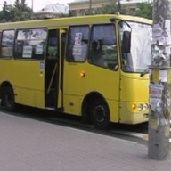 В Ялте водитель маршрутки скончался за рулем В Ялте водитель маршрутки скончался за рулем