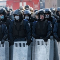 �����������, ���-������� ������� �������� ��������� ����, �� �������� �� ��� �� ��� �����