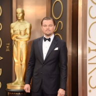 Ди Каприо пришел с мамой на Ди Каприо пришел с мамой на