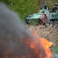 В Славянске сепаратисты призывают мирных жителей В Славянске сепаратисты призывают мирных жителей