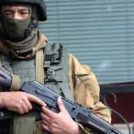 Боевики расстреляли пенсионера на глазах родных за то, что возил продукты военным - СМИ Боевики расстреляли пенсионера на глазах родных за то, что возил продукты военным - СМИ