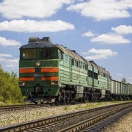 В Донбассе возобновилось движение грузовых поездов В Донбассе возобновилось движение грузовых поездов