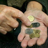 В Славянске и Краматорске временно перестали платить пенсии В Славянске и Краматорске временно перестали платить пенсии