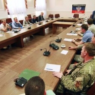 Геращенко: главное - не фамилии переговорщиков, а достижение мира на Донбассе Геращенко: главное - не фамилии переговорщиков, а достижение мира на Донбассе