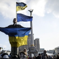 Герои Майдана осуждают активистов, которые не хотят уходить из центра Киева Герои Майдана осуждают активистов, которые не хотят уходить из центра Киева