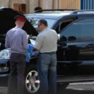 Митники «зібрали» 8 тисяч з вінничан за автівки на молдовських і польських номерах Митники «зібрали» 8 тисяч з вінничан за автівки на молдовських і польських номерах