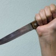 В Житомирській області жінка під час сварки вдарила чоловіка ножем у живіт В Житомирській області жінка під час сварки вдарила чоловіка ножем у живіт