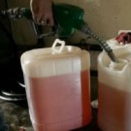 В Житомирской области двоих офицеров лишили званий и воинских пенсий за разворовывание авиатоплива В Житомирской области двоих офицеров лишили званий и воинских пенсий за разворовывание авиатоплива