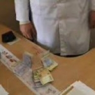 На Вінниччині СБУ-шники затримали лікаря, який «заробляв» на інвалідах На Вінниччині СБУ-шники затримали лікаря, який «заробляв» на інвалідах