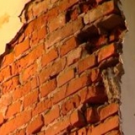 На Вінниччині через обвал стіни у лікарні опинився 71-річний чоловік На Вінниччині через обвал стіни у лікарні опинився 71-річний чоловік