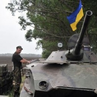 В ходе столкновений с боевиками погиб один, ранены четверо силовиков из батальонов МВД - Аваков В ходе столкновений с боевиками погиб один, ранены четверо силовиков из батальонов МВД - Аваков