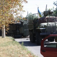 В Краматорске перевернулась украинская бронемашина В Краматорске перевернулась украинская бронемашина