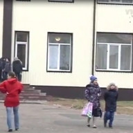 Бюджетники в захваченных городах Донбасса несколько месяцев не видели зарплат Бюджетники в захваченных городах Донбасса несколько месяцев не видели зарплат