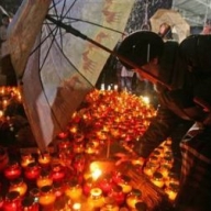 Непосредственные свидетели Голодомора прошли траурным шествием в центре Запорожья Непосредственные свидетели Голодомора прошли траурным шествием в центре Запорожья