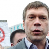 Царев считает отмену поезда «Мариуполь-Севастополь» неэффективной мерой против сепаратизма Царев считает отмену поезда «Мариуполь-Севастополь» неэффективной мерой против сепаратизма