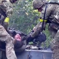 Потери украинских военных в Донбассе растут высокими темпами Потери украинских военных в Донбассе растут высокими темпами