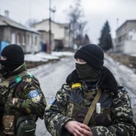 Украинские военные продолжают удерживать позиции возле Дебальцево Украинские военные продолжают удерживать позиции возле Дебальцево