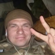 Мариупольцы простились c погибшим воином-земляком (ВИДЕО) Мариупольцы простились c погибшим воином-земляком (ВИДЕО)